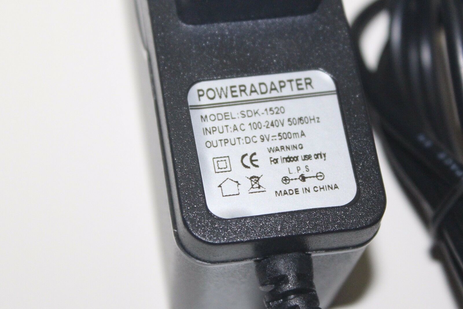 9v AC Power Supply for Zoom 505 505 II 606 Guitar Multi Effects Pedal guitar effects pedal replacement power supply. B 9v AC Power Supply for Zoom 505 505 II 606 Guitar Multi Effects Pedal guitar effects pedal replacement power supply. B