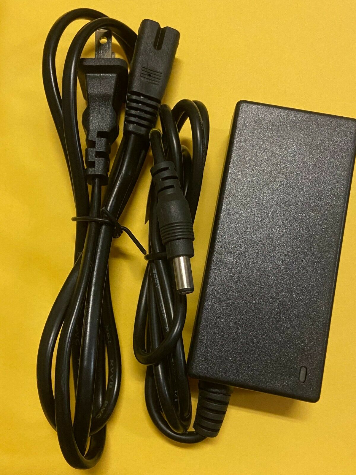 AC/DC Adapter For Shark Cordless Sweeper 15 Vacuum Battery Charger Power Supply Specifications: Type: AC to DC Standard AC/DC Adapter For Shark Cordless Sweeper 15 Vacuum Battery Charger Power Supply Specifications: Type: AC to DC Standard