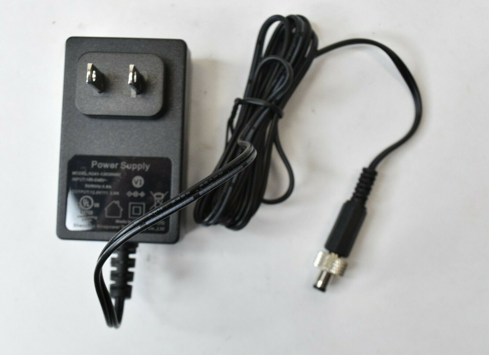 NEW Shenzhen Xinspower A241-1202000U Power Supply Adapter Unit 12V 2A Adapter Features: Powered Output Voltage: NEW Shenzhen Xinspower A241-1202000U Power Supply Adapter Unit 12V 2A Adapter Features: Powered Output Voltage: