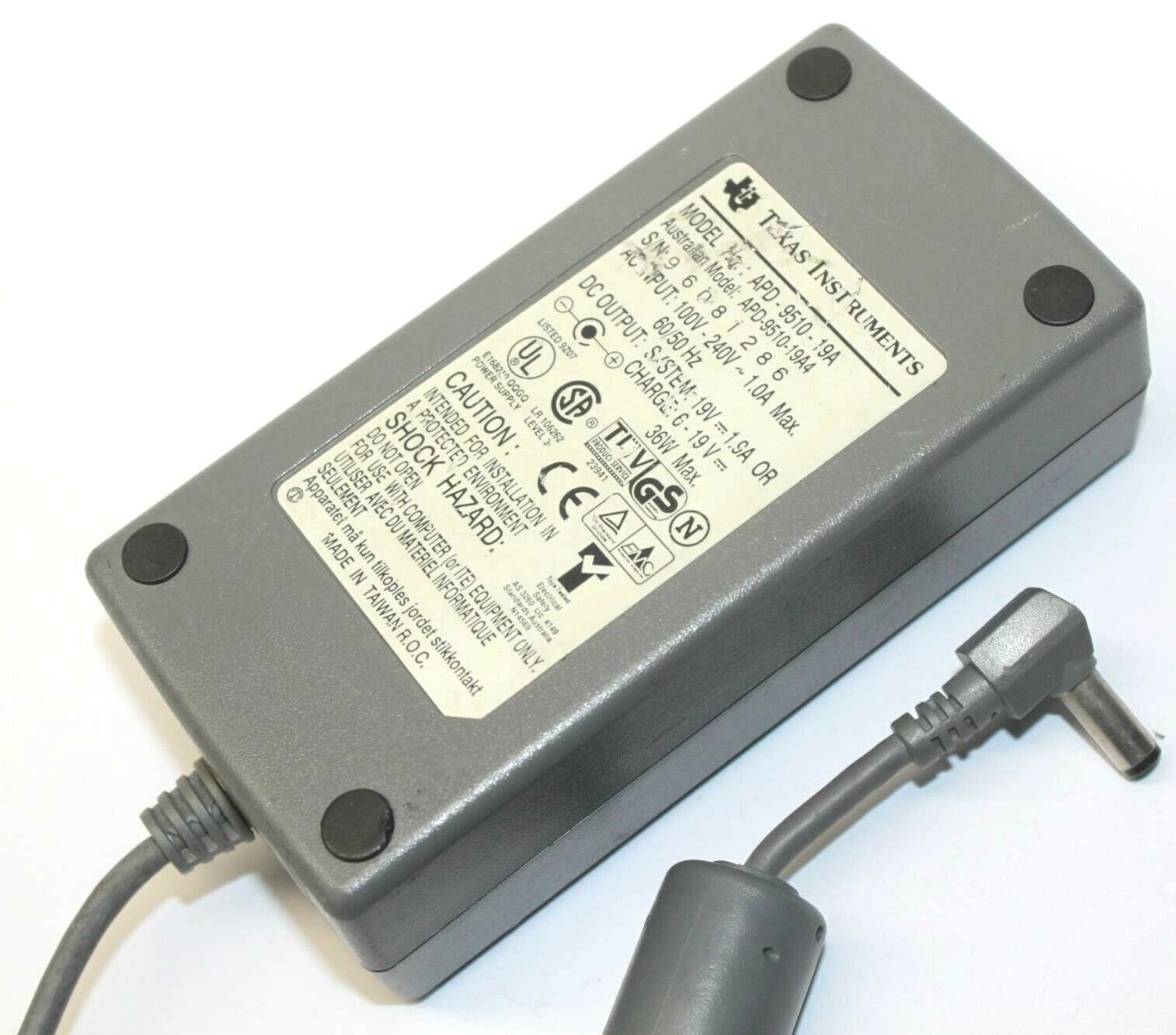 Texas Instruments APD-9510-19A AC Adapter Power Supply Output 6-19 Volts 1.9 Amp Model: APD-9510-19A MPN: Does Not Appl Texas Instruments APD-9510-19A AC Adapter Power Supply Output 6-19 Volts 1.9 Amp Model: APD-9510-19A MPN: Does Not Appl