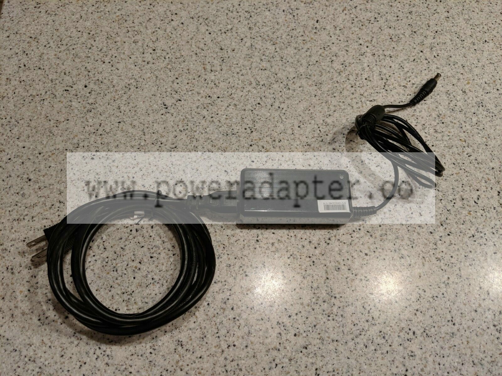 Genuine HuntKey HKA06519034-6C 19VDC 3.24A AC Adapter Charger Model: HKA06519034-6C Brand: Hunt-key MPN: HKA06519 Genuine HuntKey HKA06519034-6C 19VDC 3.24A AC Adapter Charger Model: HKA06519034-6C Brand: Hunt-key MPN: HKA06519
