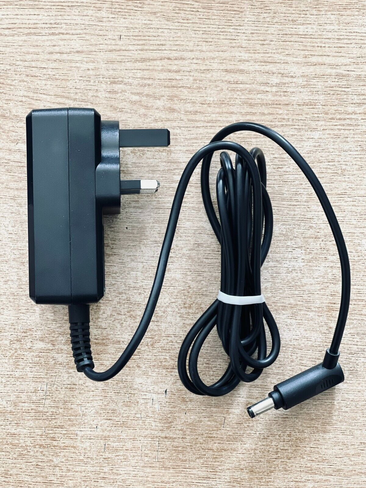 Charger for Halo Bolt 57720, 58830, bolt ACDC Wireless, bolt Air Portable Output DC 14V, 0.85A Type Charger UL Listed Y Charger for Halo Bolt 57720, 58830, bolt ACDC Wireless, bolt Air Portable Output DC 14V, 0.85A Type Charger UL Listed Y
