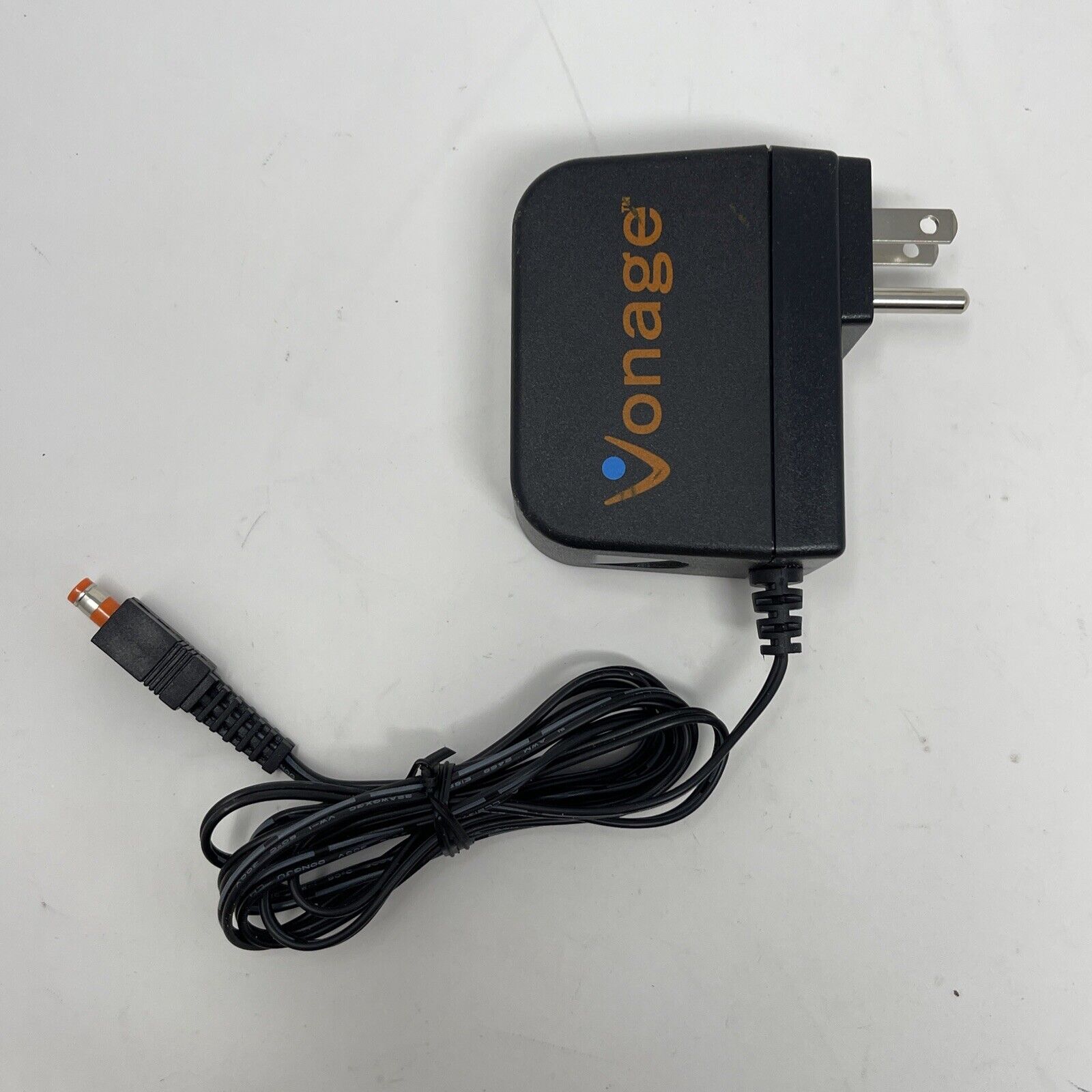 Vonage 12V 1.5A DVE DSA-18W-12 US1 Power Supply AC Adapter 120180 12V 1.5A Connection Split/Duplication: 1:2 Color: B Vonage 12V 1.5A DVE DSA-18W-12 US1 Power Supply AC Adapter 120180 12V 1.5A Connection Split/Duplication: 1:2 Color: B