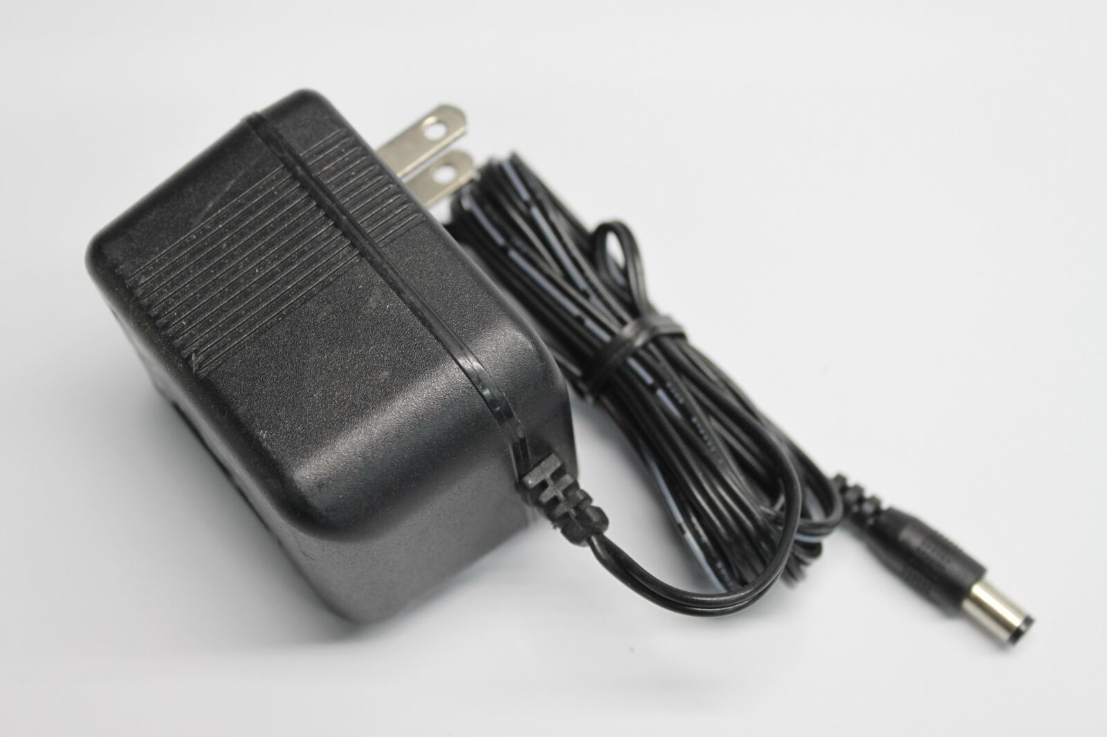 Genuine Xepex WP4106120D AC Adapter Charger Power Supply Output 12V 420mA Brand: Xepex Type: Adapter MPN: Does No Genuine Xepex WP4106120D AC Adapter Charger Power Supply Output 12V 420mA Brand: Xepex Type: Adapter MPN: Does No
